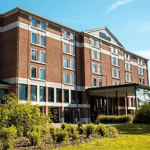 Hilton London Heathrow Airport Terminal 5 מלון