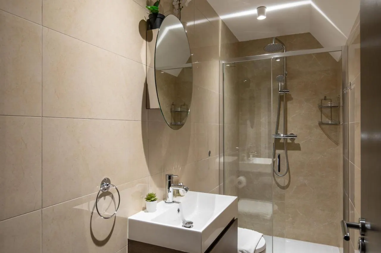 Homely - Central London Liverpool Street Apartments